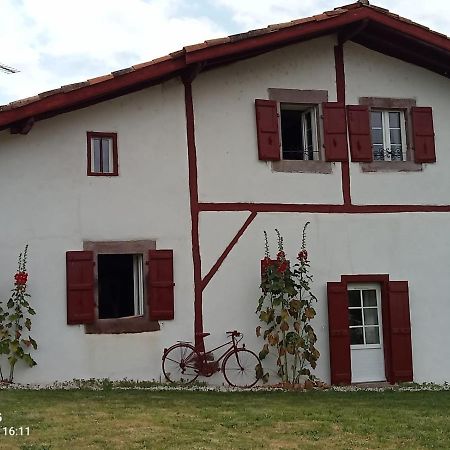 Uhaldia Villa Ascarat Luaran gambar